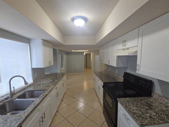 Photo - 3906 Postwood Dr