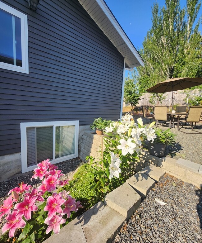 Photo - 8029 240th St SW