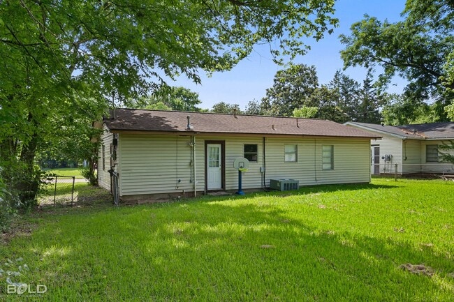 Photo - 1219 Olwen Dr