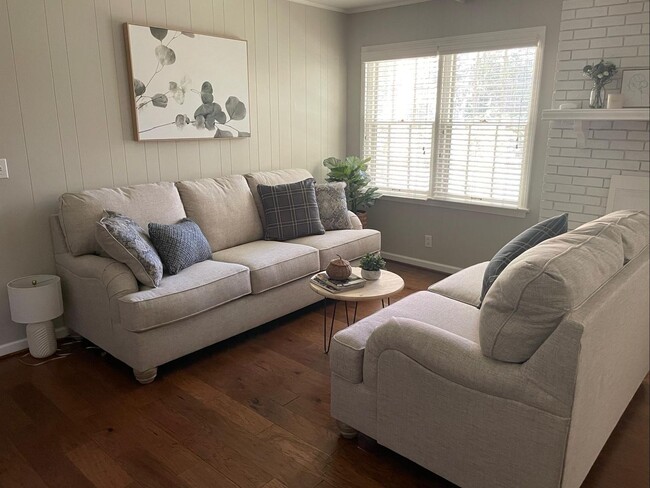 Photo - Nice 3 bedroom 2 Bath in Heritage Hills