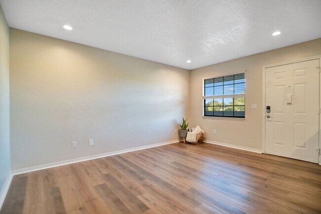 Photo - Hourglass Flats | Modern 1 Bedroom Apartments in Orlando, FL