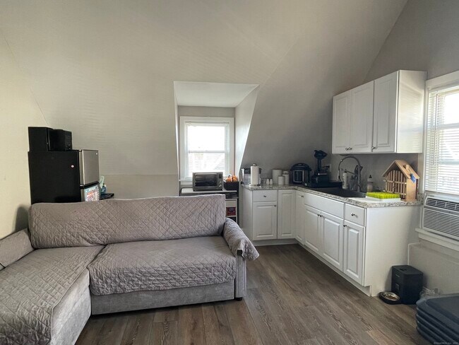 Photo - 40 Scofield Ave