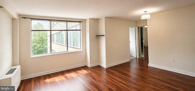 Photo - 6621 E Wakefield Dr Unit 305