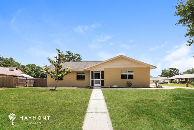 Photo - 5136 Bonnybrook Dr W House