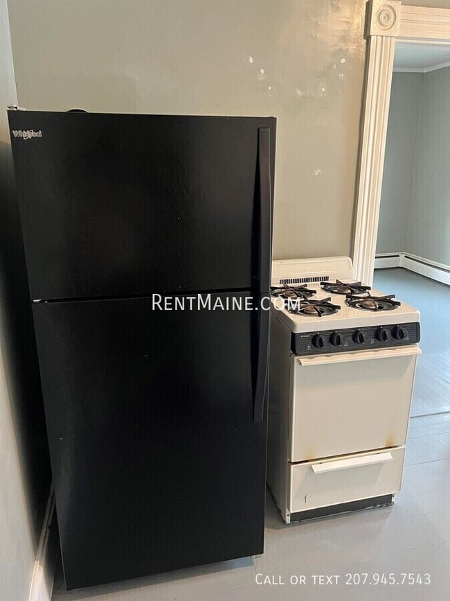 Photo - 232 Center St Unit 3