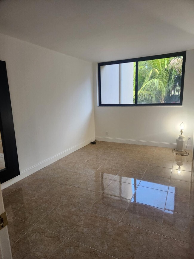 Photo - 20347 W Country Club Dr