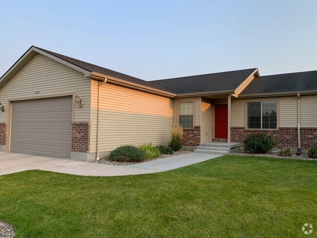 Building Photo - 4241 Liberty Dr Rental