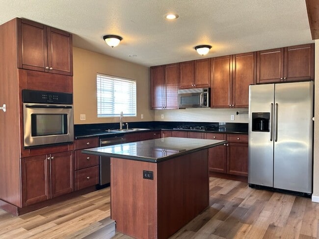 Photo - Please contact Vaughn Realty to set up an appointment, 760-446-6561