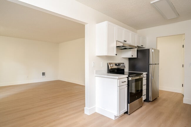 Photo - SAGEWOOD ESTATES