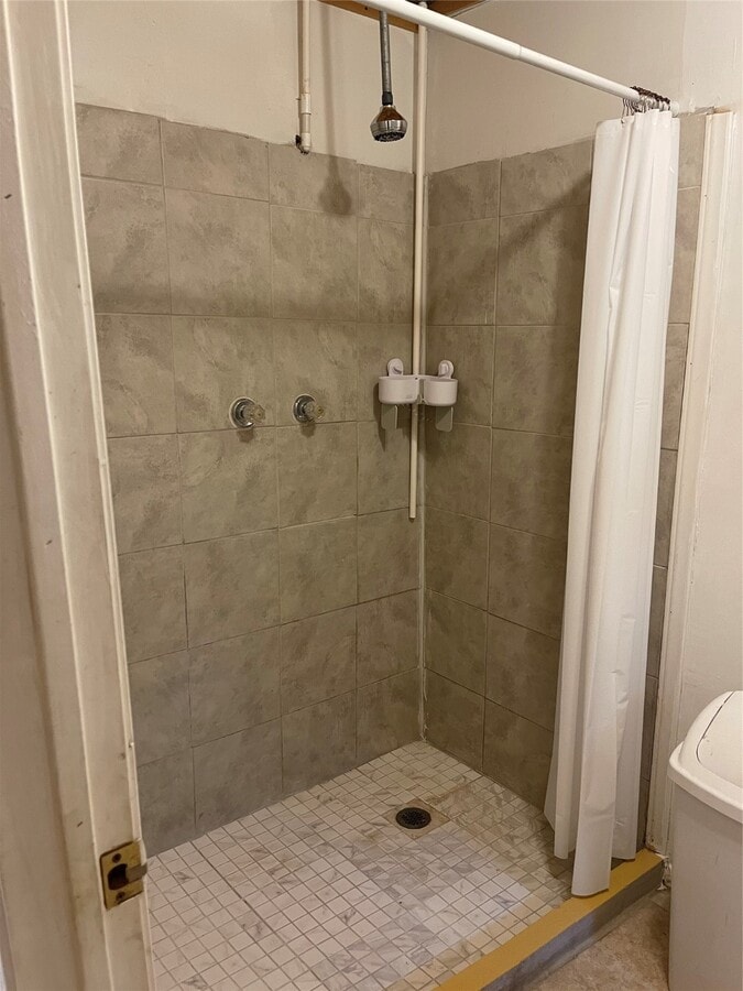 Photo - 1472 Godwin St Apartment