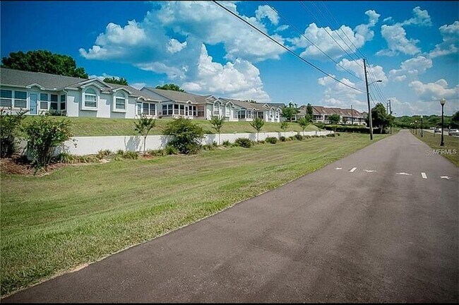 Photo - 100 Division St