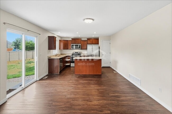 Photo - 2496 Sierra Springs Dr