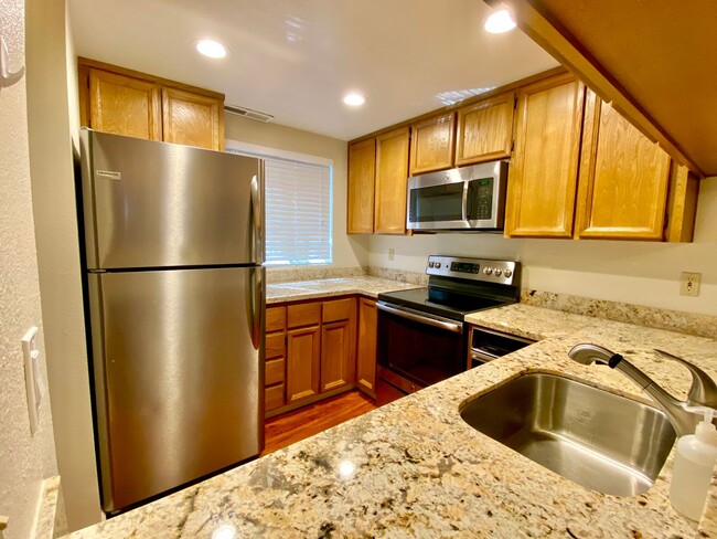 $2690 - GORGEOUS 2BED REMODELED CONDO IN C... - $2690 - GORGEOUS 2BED REMODELED CONDO IN C...