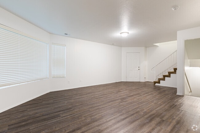 4BR, 3BA - 2,550SF