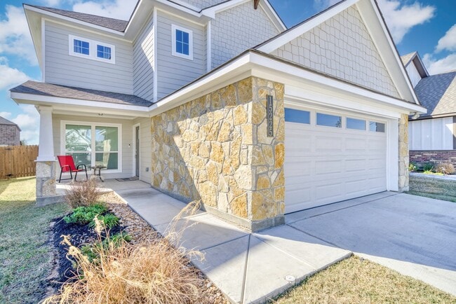 Photo - 15225 Still Water Mdw Lp