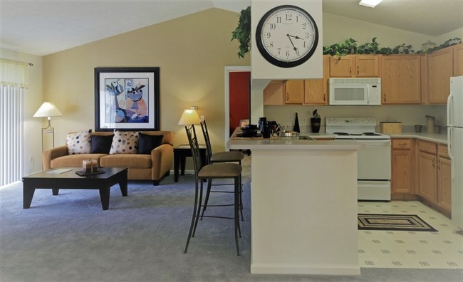 Living and Kitchen - Windsor Oaks