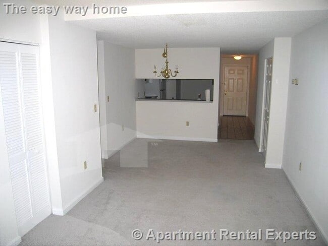 Building Photo - 175 Beacon St Unit #303
