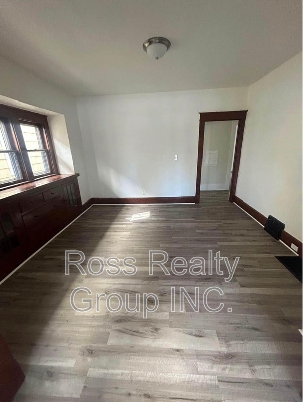 Photo - 2750 Monroe St