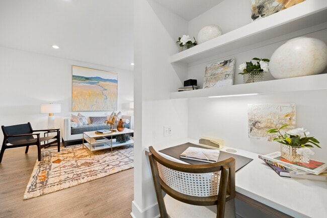 Built-in desk and bookshelves, ideal for remote working