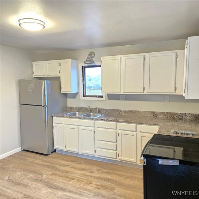 Photo - 3218 North Ave