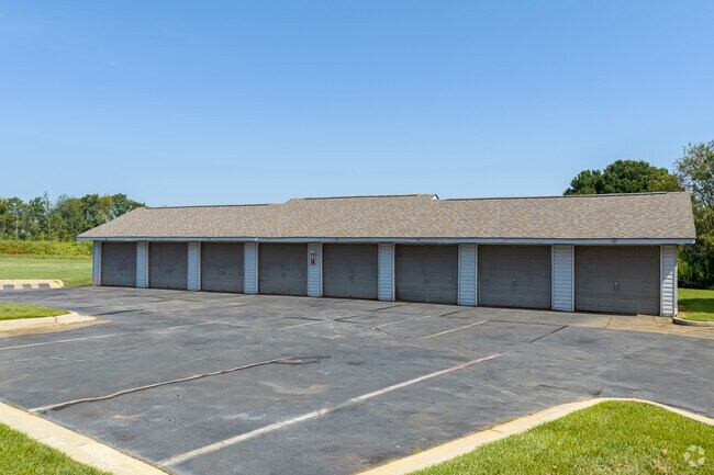 Garages - The Patrician at Bonaire