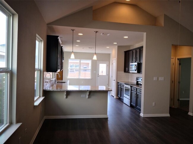 Photo - 723 Speckled Alder Dr