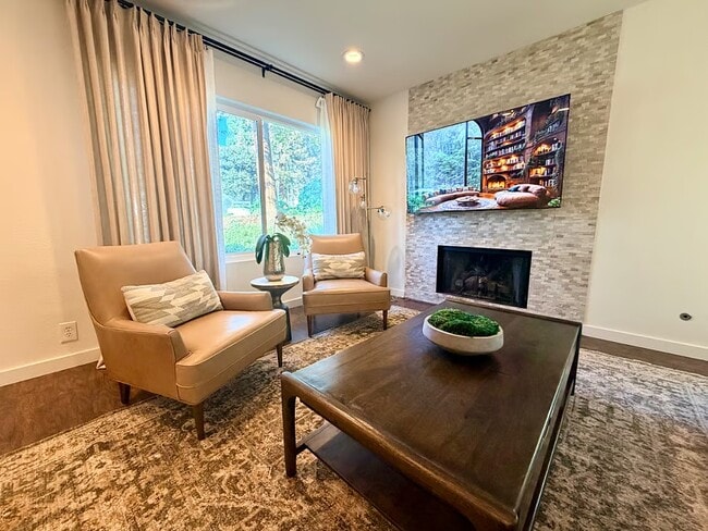 Photo - 177 N Singingwood St