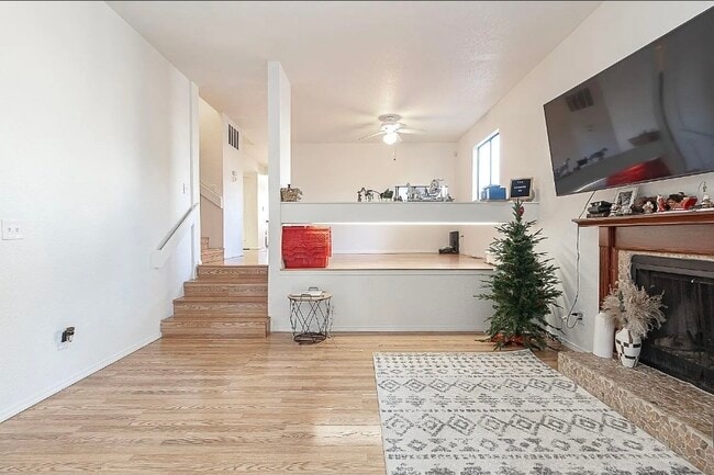 Photo - 501 Rose Ave