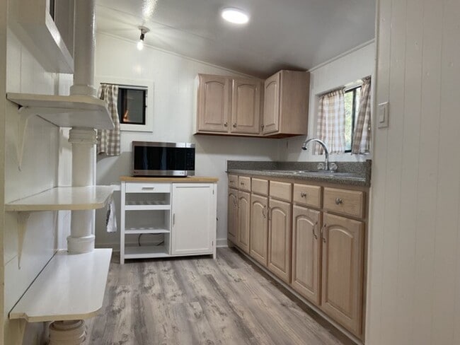 Photo - Remodeled Large Studio walking distance to town