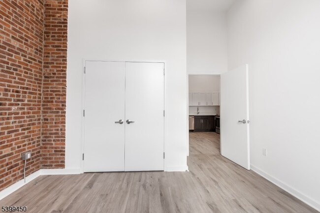 Photo - 70 Roseville Ave Unit 3B