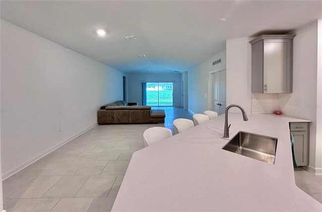 Photo - 5692 Stephens Rd