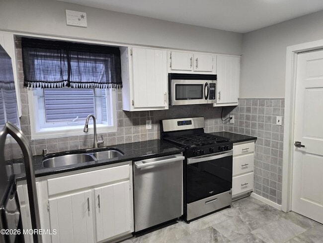 Photo - 713 Buchanan St