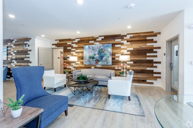 Photo - WaterWalk Kansas City Overland Park