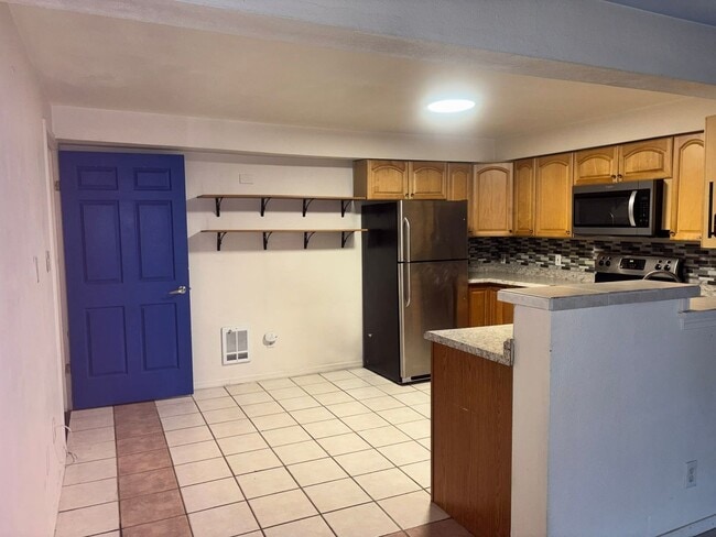 Photo - 803 9th Ave NW