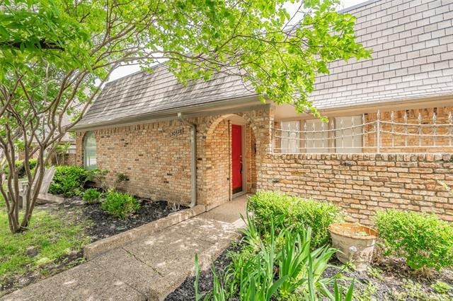 Building Photo - 10618 Ravenscroft Dr Rental