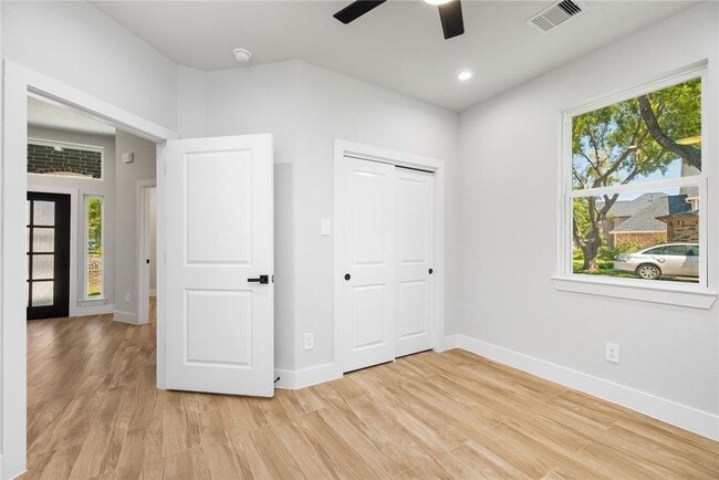 Building Photo - 14203 Sandalfoot St