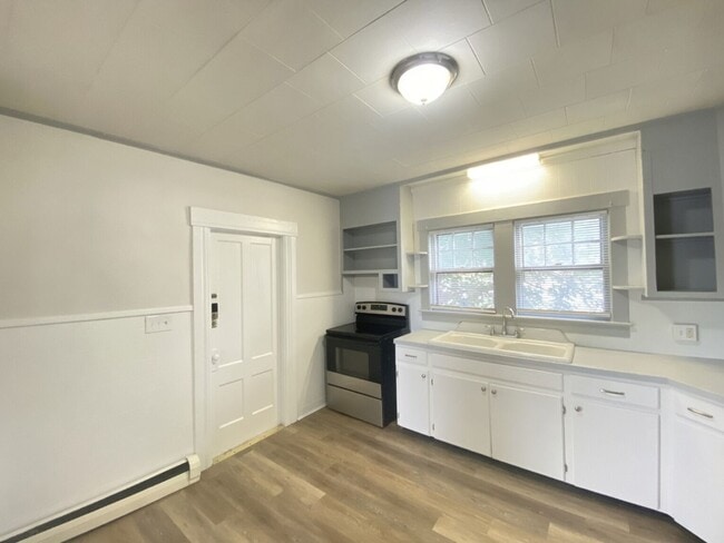 Photo - 43 Ashland St Unit 2