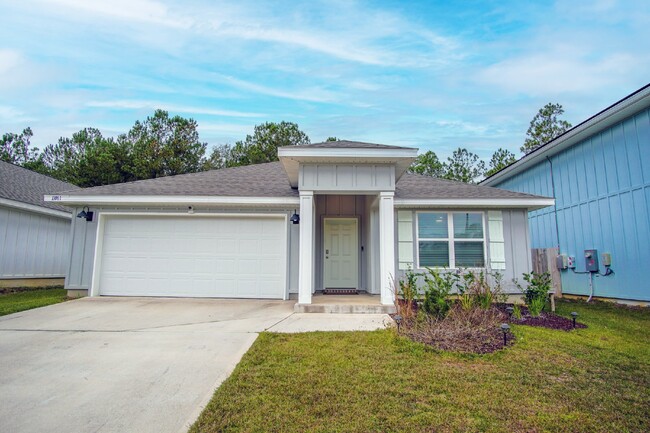 4 /2 nearly brand new construction home in... - 4 /2 nearly brand new construction home in...