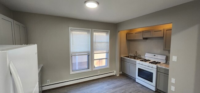 Photo - 85 Winspear Ave