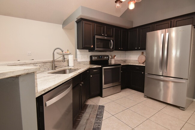 Photo - 104 Wright Dr