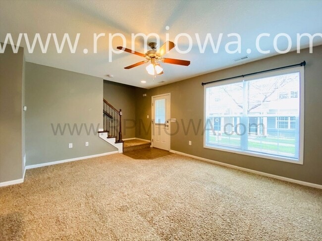 Photo - GREAT LOCATION!! 3 Bedroom, 2.5 Bath Townhome in West Des Moines