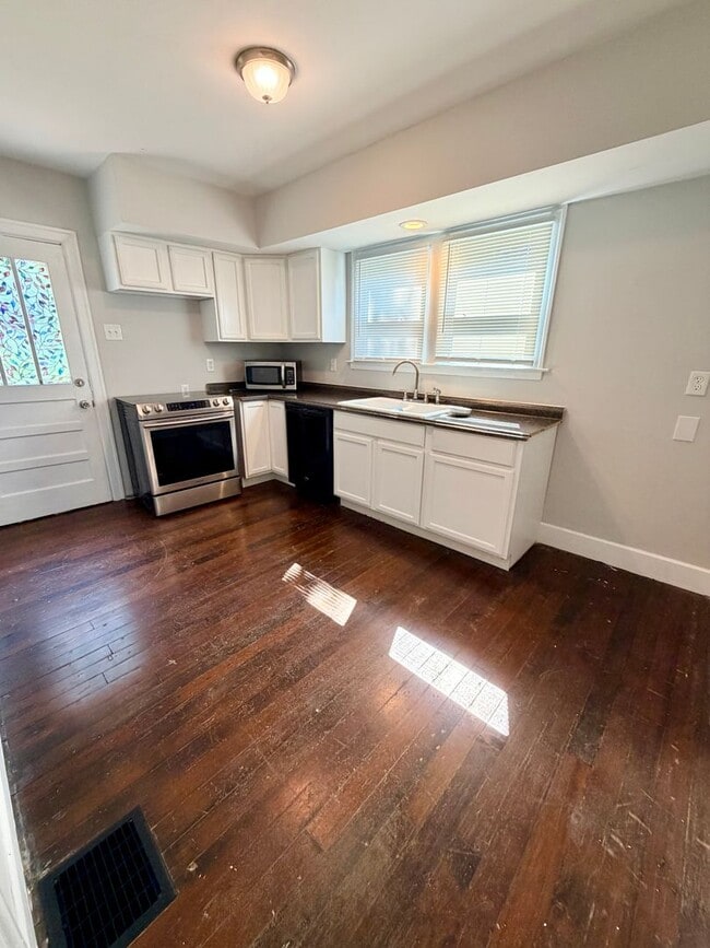 Photo - 141 Brown Ave