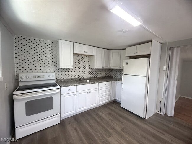 Photo - 8239 Suncoast Dr