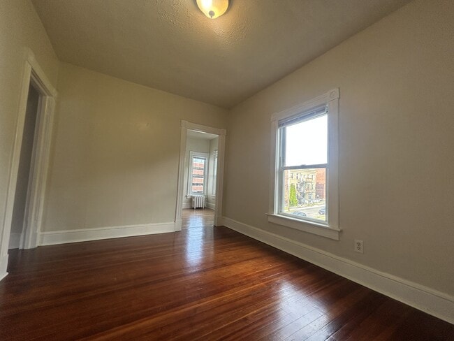 Photo - 35 Kent Ave Unit 35-2