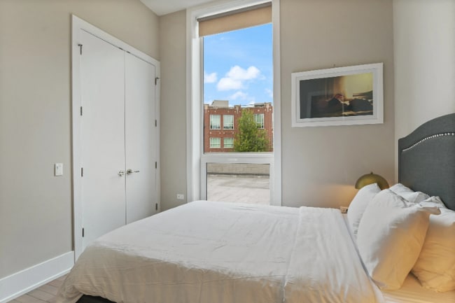 Photo - 939 N Crosby St