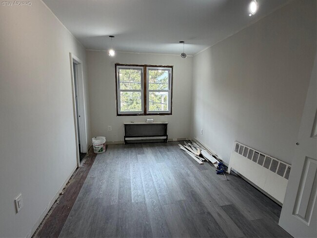 Photo - 830 E Broadway Unit 201