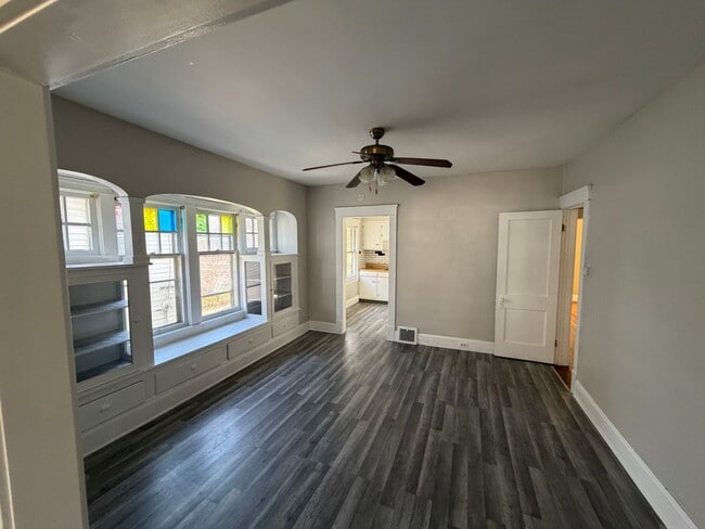 Photo - 10327/10325 Ignatius Ave Unit 10327 Ignatius Ave UP