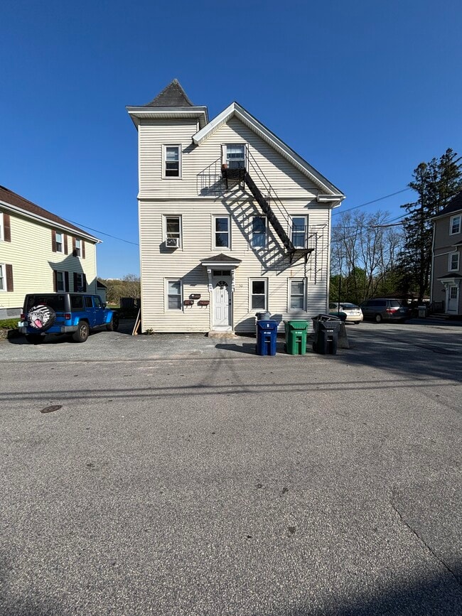 Building Photo - 50 Adelaide Ave Unit 50 Adelaide Ave #1
