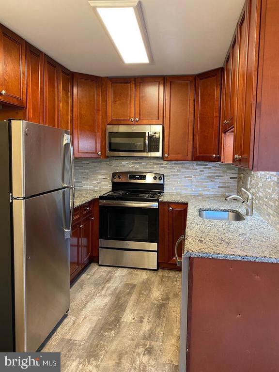 Photo - 478 E Main St Unit 2 (480 E MAIN)