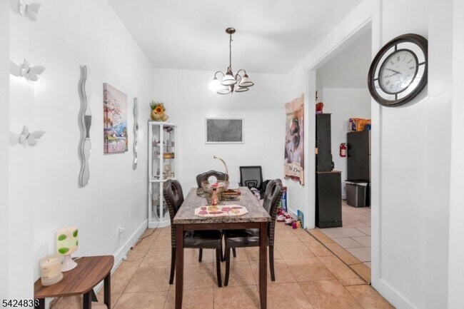 Photo - 25 Oak St Unit 3